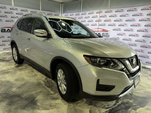 Used 2020 Nissan Rogue SV image 5