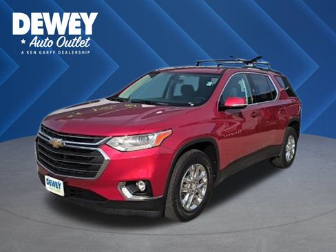 Used 2019 Chevrolet Traverse LT image 1