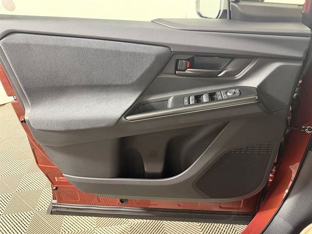 New 2026 Toyota C-HR AWD/4WD image 19
