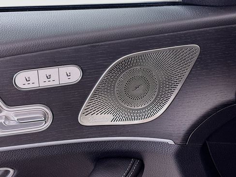 Used 2024 Mercedes-Benz GLS 580 4MATIC image 20