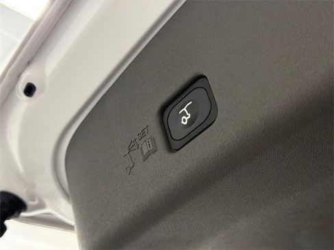 Used 2024 Lincoln Nautilus Black Label w/ Jet Appearance Package (87T) image 8