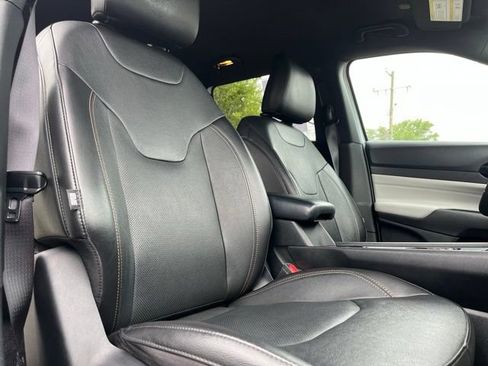 Used 2023 Jeep Compass Limited AWD/4WD image 27