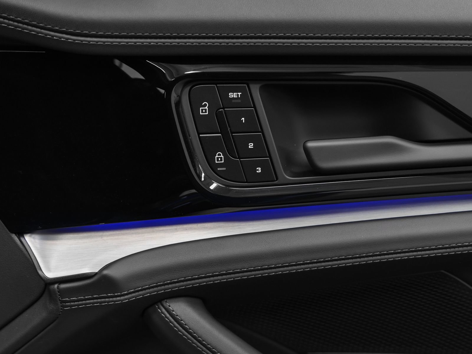 Certified 2026 Porsche Panamera 4 AWD/4WD image 23