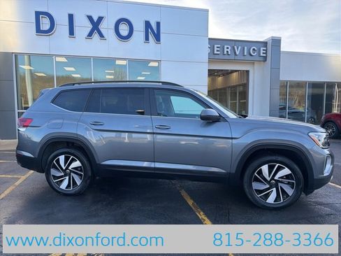 Used 2025 Volkswagen Atlas SE image 8