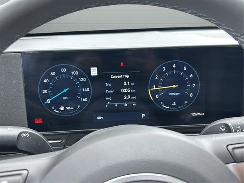 Used 2024 Hyundai Kona Limited image 18