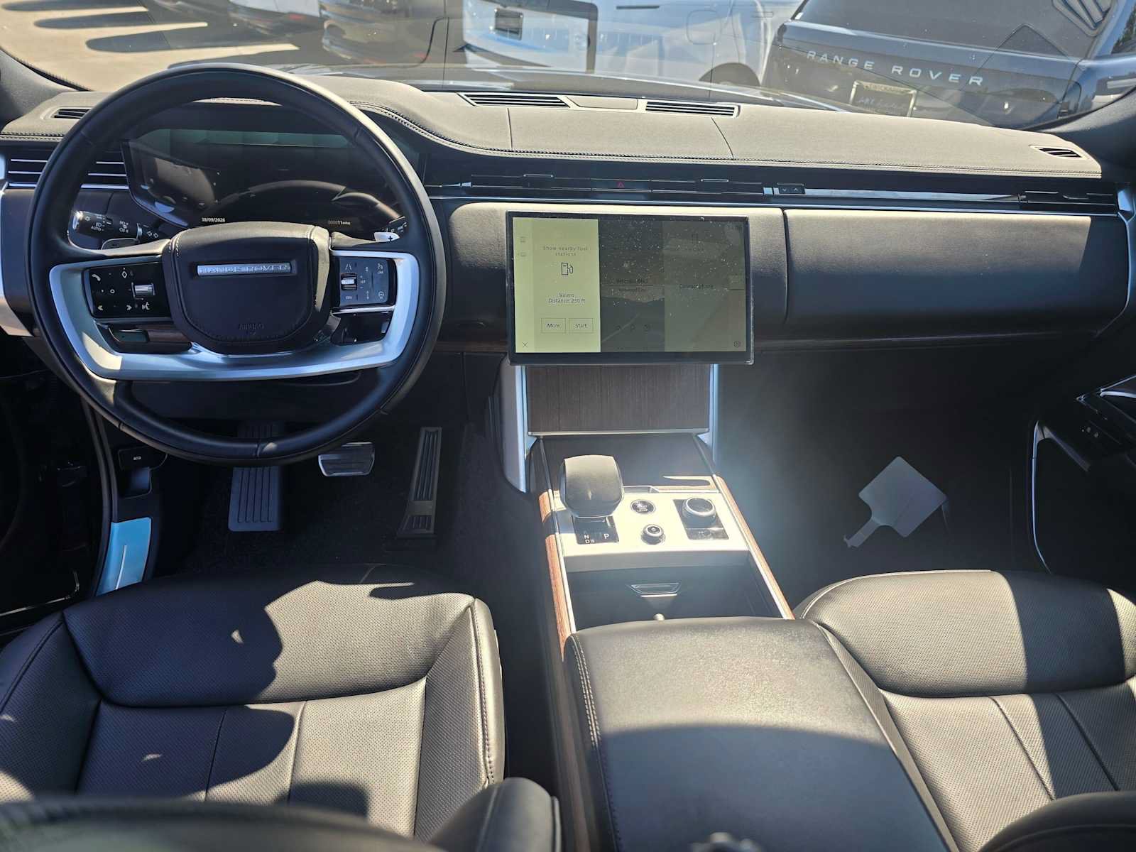New 2027 Land Rover Range Rover Long Wheelbase SE AWD/4WD image 21