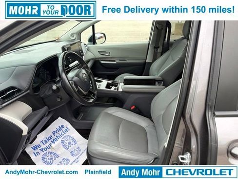 Used 2022 Toyota Sienna Limited AWD/4WD image 12