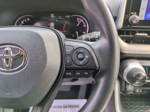 Certified 2024 Toyota RAV4 XLE image 21