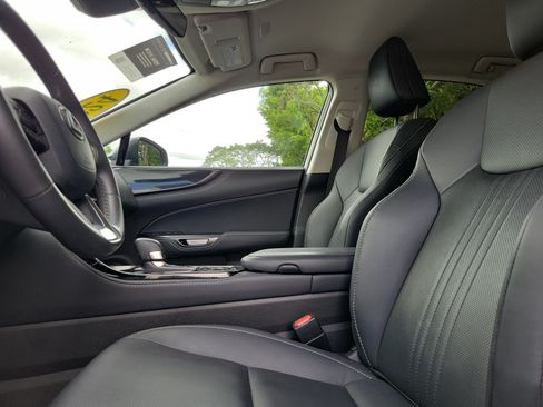 Used 2024 Lexus NX 250 FWD w/ Towing Package (2000 Lbs) image 22