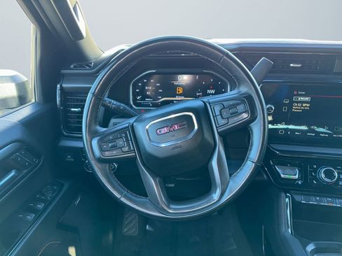 Used 2024 GMC Sierra 2500 AT4 w/ AT4 Preferred Package image 12