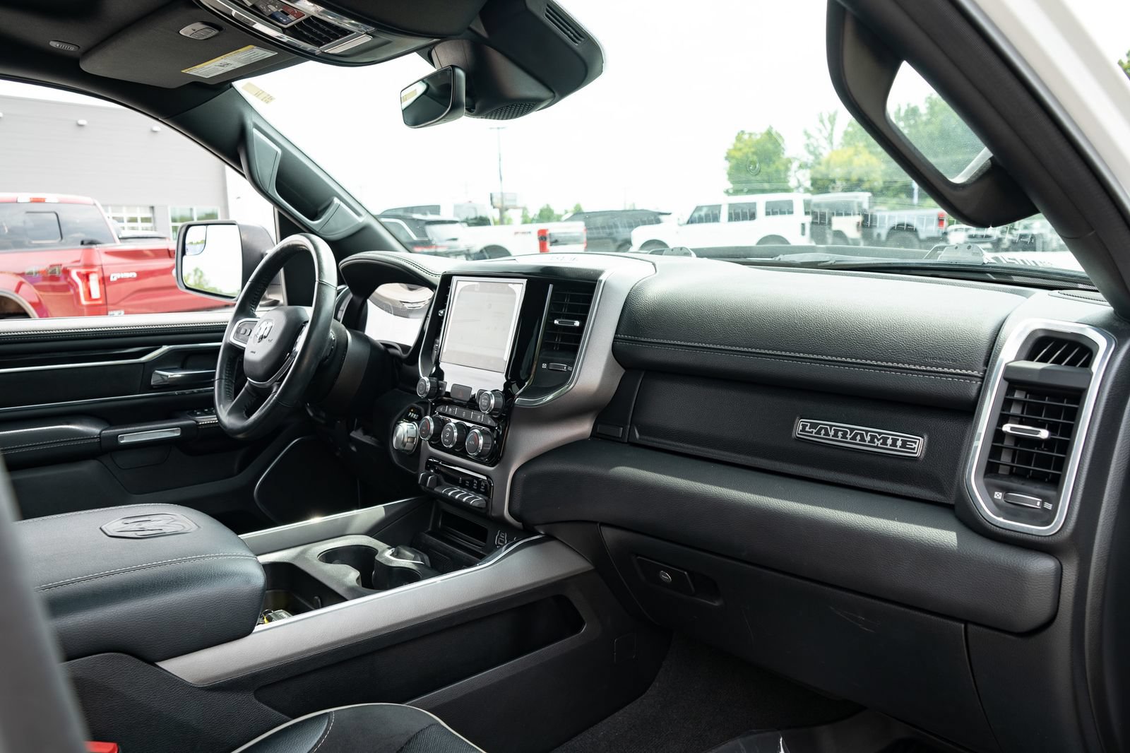 Used 2022 RAM 1500 Laramie AWD/4WD image 21