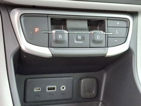 Used 2023 GMC Terrain SLE w/ Driver Convenience Package image 23