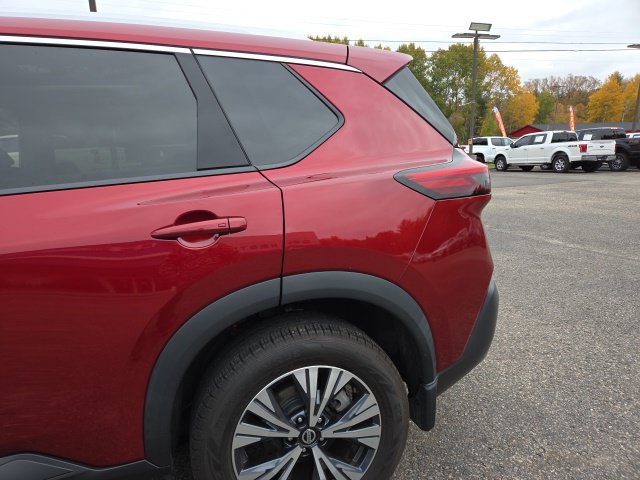 Used 2021 Nissan Rogue SV AWD/4WD image 29