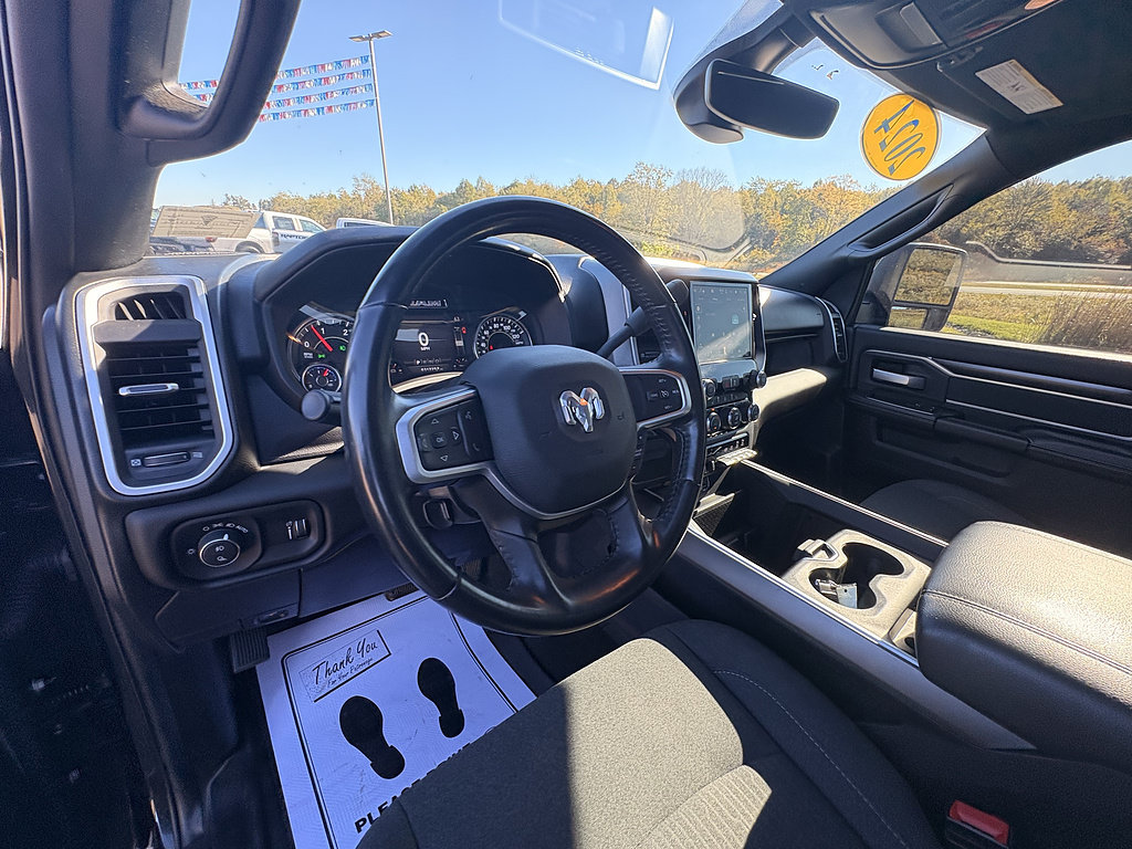 Used 2024 RAM 3500 Big Horn w/ Level 2 Equipment Group AWD/4WD image 29