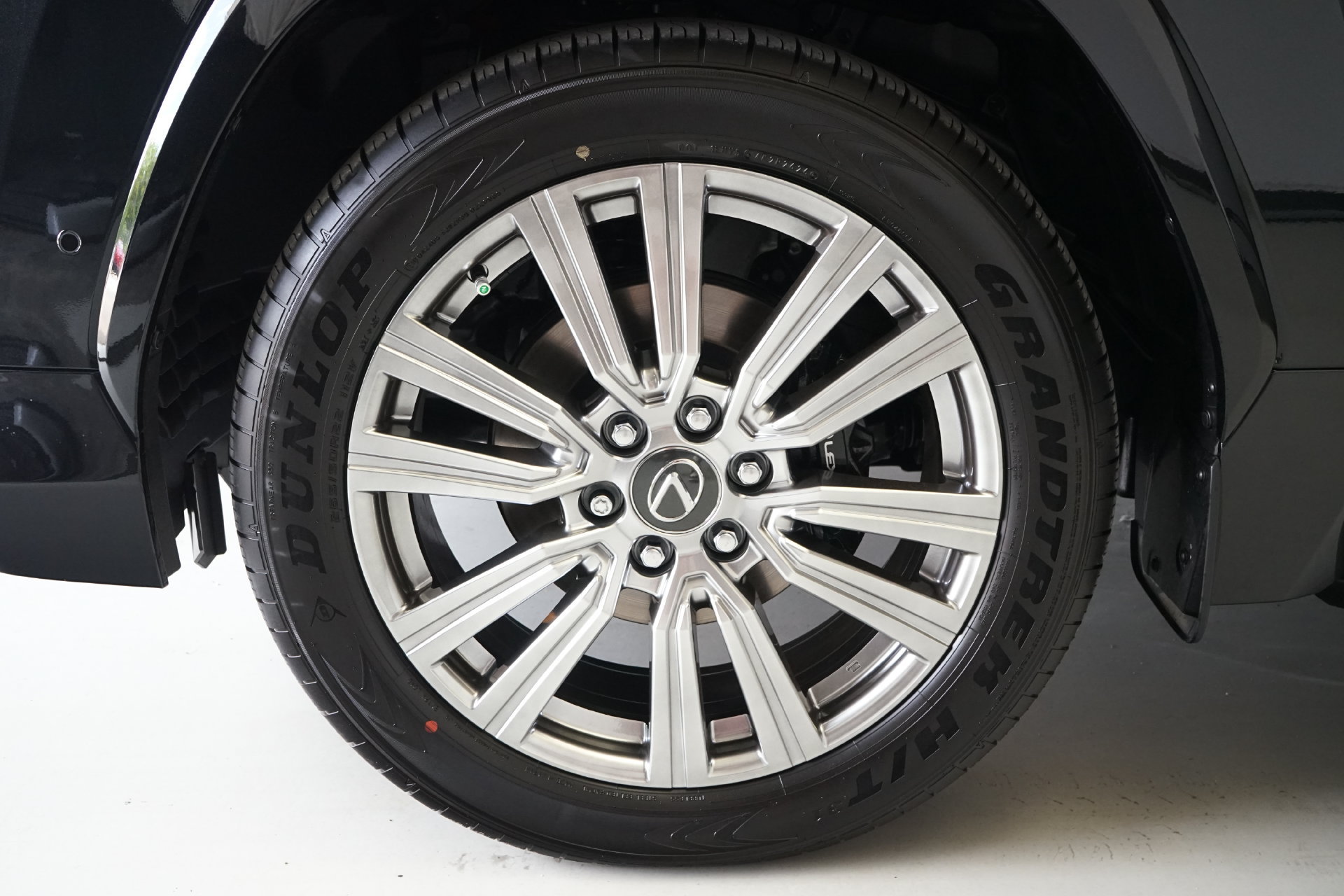 Used 2026 Lexus LX 700h Ultra Luxury AWD/4WD image 39