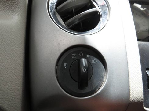 Used 2012 Ford Expedition Limited RWD image 25