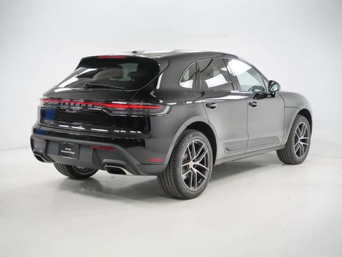 Used 2026 Porsche Macan AWD/4WD image 10