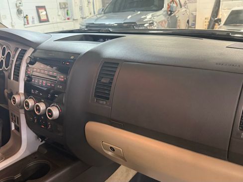 Used 2008 Toyota Sequoia SR5 image 9