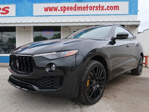 Used 2022 Maserati Levante GT AWD/4WD image 5