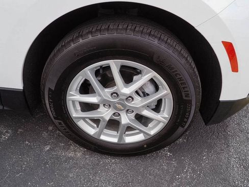 Certified 2024 Chevrolet Equinox LT FWD image 38