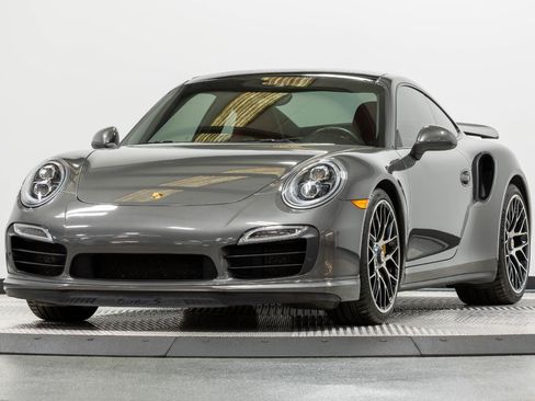 Used 2015 Porsche 911 Turbo S AWD/4WD image 5
