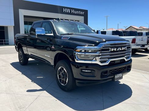 New 2025 RAM 2500 Laramie w/ Towing Technology Group AWD/4WD image 36