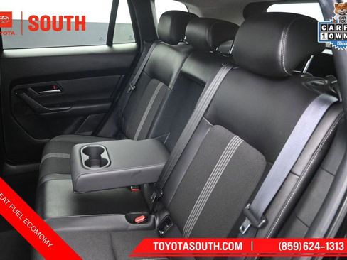 Used 2025 MAZDA CX-50 AWD 2.5 S w/ Preferred Package image 21