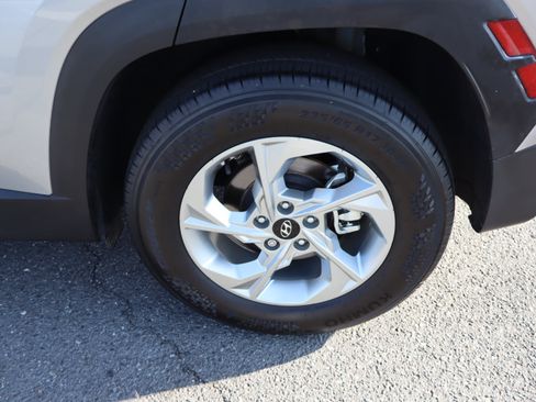 Used 2024 Hyundai Tucson SE FWD image 38