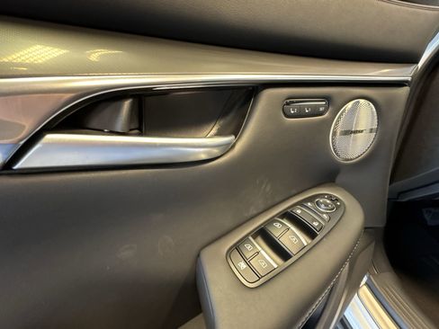 New 2025 INFINITI QX50 Luxe image 13