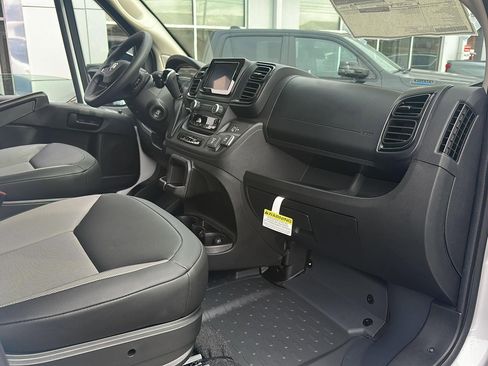 New 2026 RAM ProMaster 1500 w/ Convenience Group FWD image 5