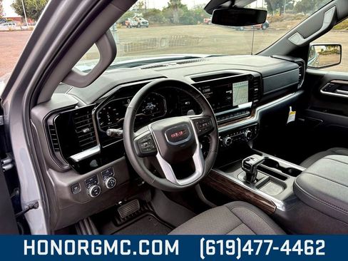 Used 2025 GMC Sierra 1500 Elevation w/ Preferred Package image 12