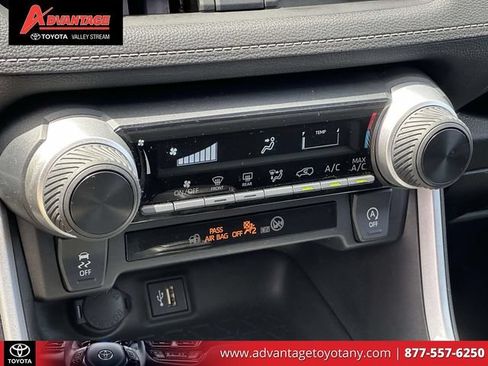 Certified 2024 Toyota RAV4 LE AWD/4WD image 33