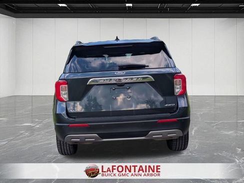 Used 2022 Ford Explorer XLT w/ Equipment Group 202A AWD/4WD image 4