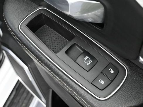 Used 2022 RAM 2500 Laramie AWD/4WD image 45