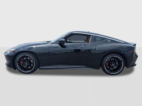 New 2027 Nissan Z Performance RWD image 2
