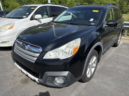 Used 2014 Subaru Outback 2.5i Limited w/ Accessory Value Package (OYU) image 6