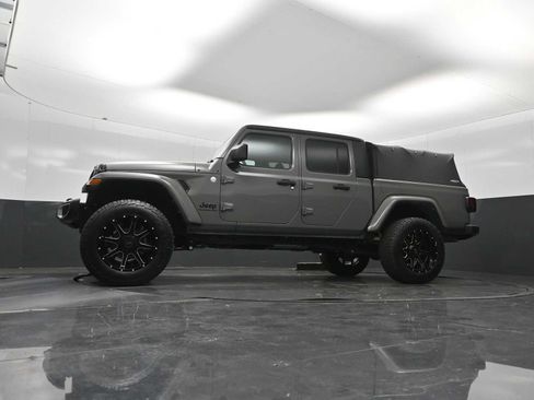 Used 2021 Jeep Gladiator Sport AWD/4WD image 53
