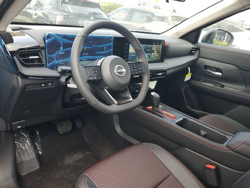 New 2025 Nissan Kicks SR image 10