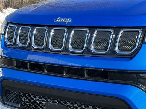 Certified 2022 Jeep Compass Limited w/ Sun and Sound Group image 44