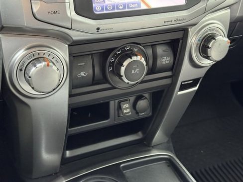 Used 2019 Toyota 4Runner SR5 Premium image 24