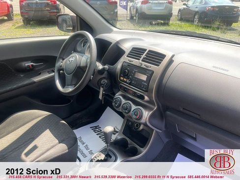 Used 2012 Scion xD image 9