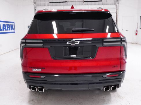 Used 2024 Chevrolet Traverse RS w/ LPO, Floor Liner Package FWD image 6