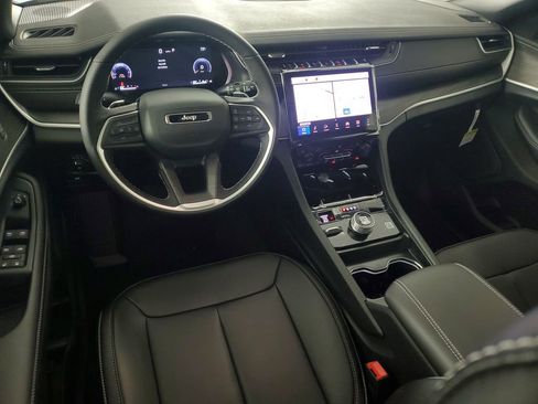 New 2025 Jeep Grand Cherokee L Limited image 16