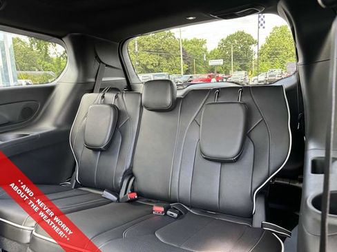 New 2026 Chrysler Pacifica Limited w/ S Appearance Package image 7