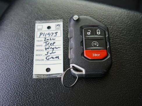 Used 2020 Jeep Wrangler Unlimited Sport AWD/4WD image 33