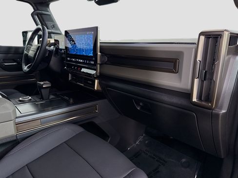 Used 2025 GMC Hummer EV 3X image 30
