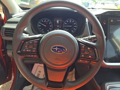 Used 2025 Subaru Crosstrek 2.0i Premium AWD/4WD image 3