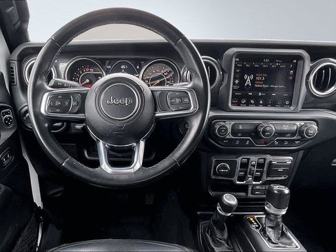 Used 2020 Jeep Wrangler Unlimited Sahara image 6