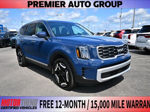 Used 2025 Kia Telluride S AWD/4WD image 1