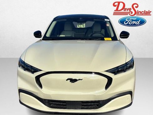 Used 2025 Ford Mustang Mach-E Premium image 2